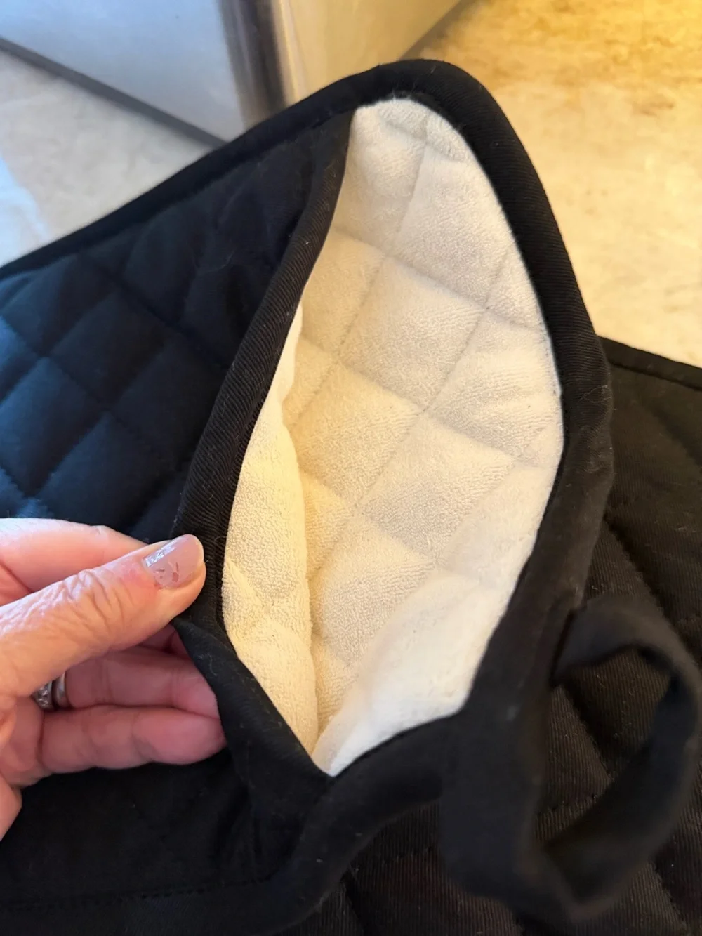 Sur La table oven mitts black Like New